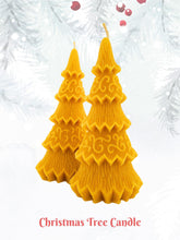 Load image into Gallery viewer, Christmas Tree Candle