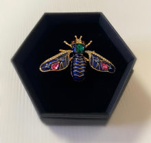 Load image into Gallery viewer, Bee Brooch - Queen Of The Meadow