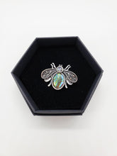 Load image into Gallery viewer, Bee Brooch - Honey Emerald