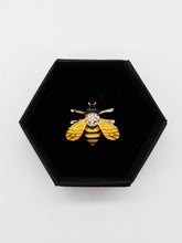 Load image into Gallery viewer, Bee Brooch - Dusted In Pollen
