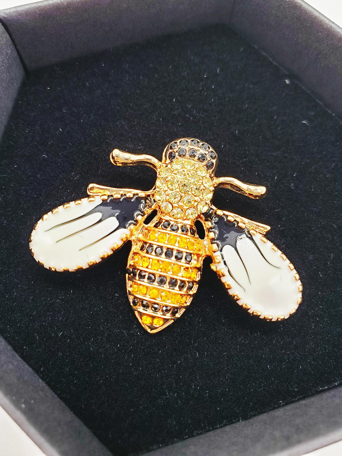 Bee Brooch - Rose In The Morning