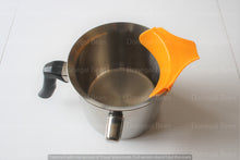 Load image into Gallery viewer, Bain Marie Pouring Lip
